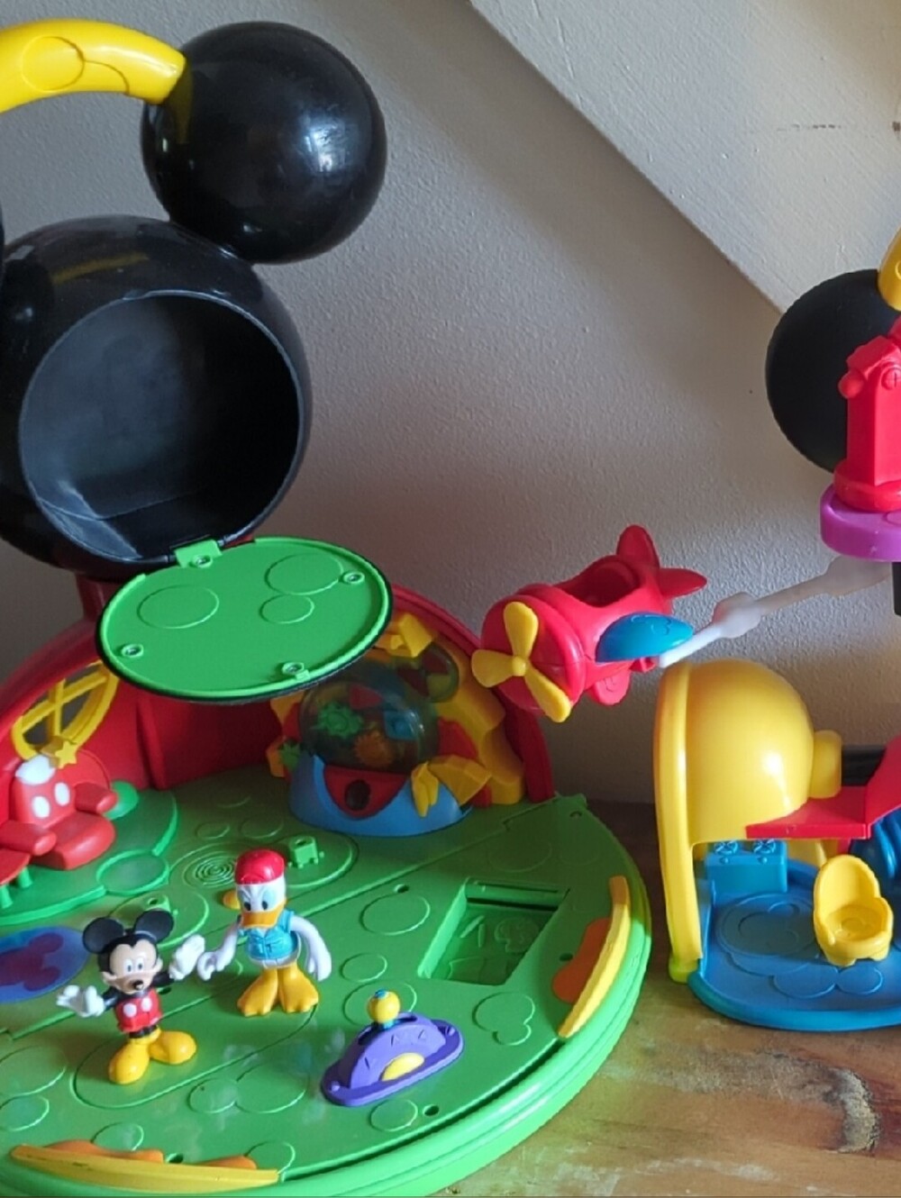 2 Disney Mickey Mouse Multi-Color Playsets with Figures